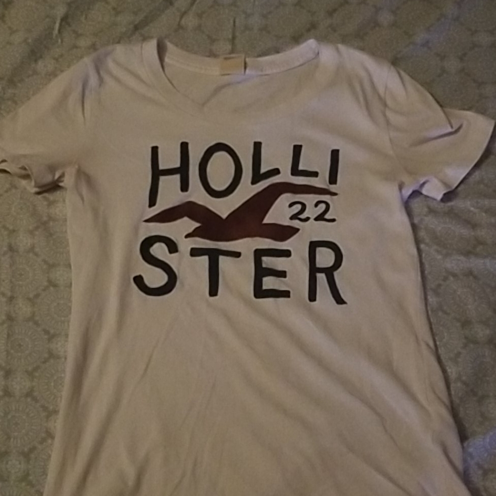 Women's Hollister shirt